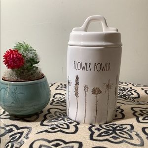 Rae Dunn FLOWER POWER Candle